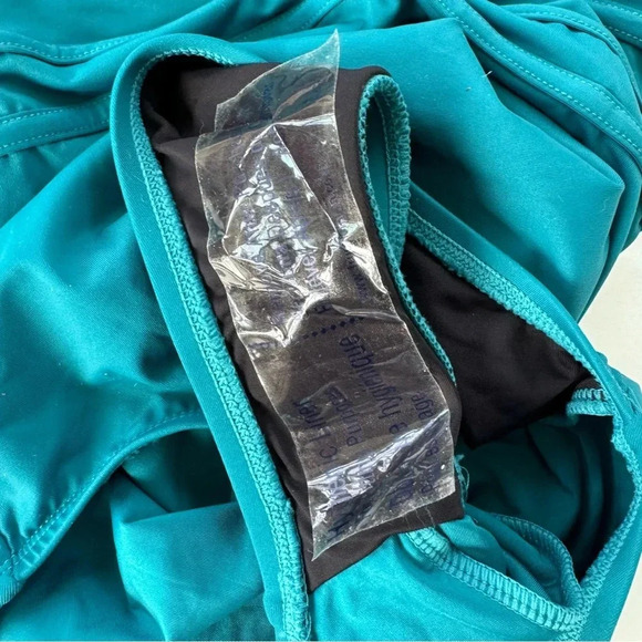 La Blanca Tummy Control Island Goddess One Piece Swimsuit Teal Blue Size 4 NWT - Picture 8 of 10